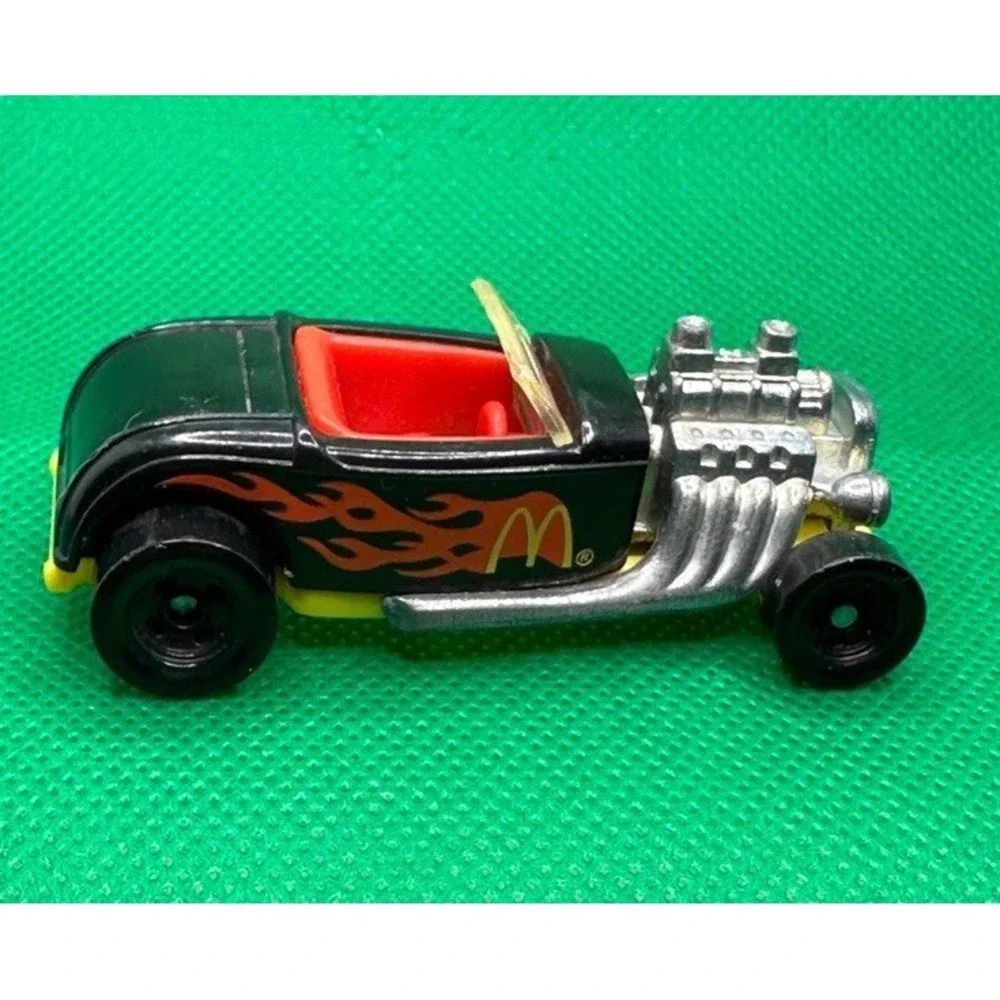 Hot Wheels McDonald's 1993 '32 Ford Roadster Hot Rod Car Black with Flames Vtg